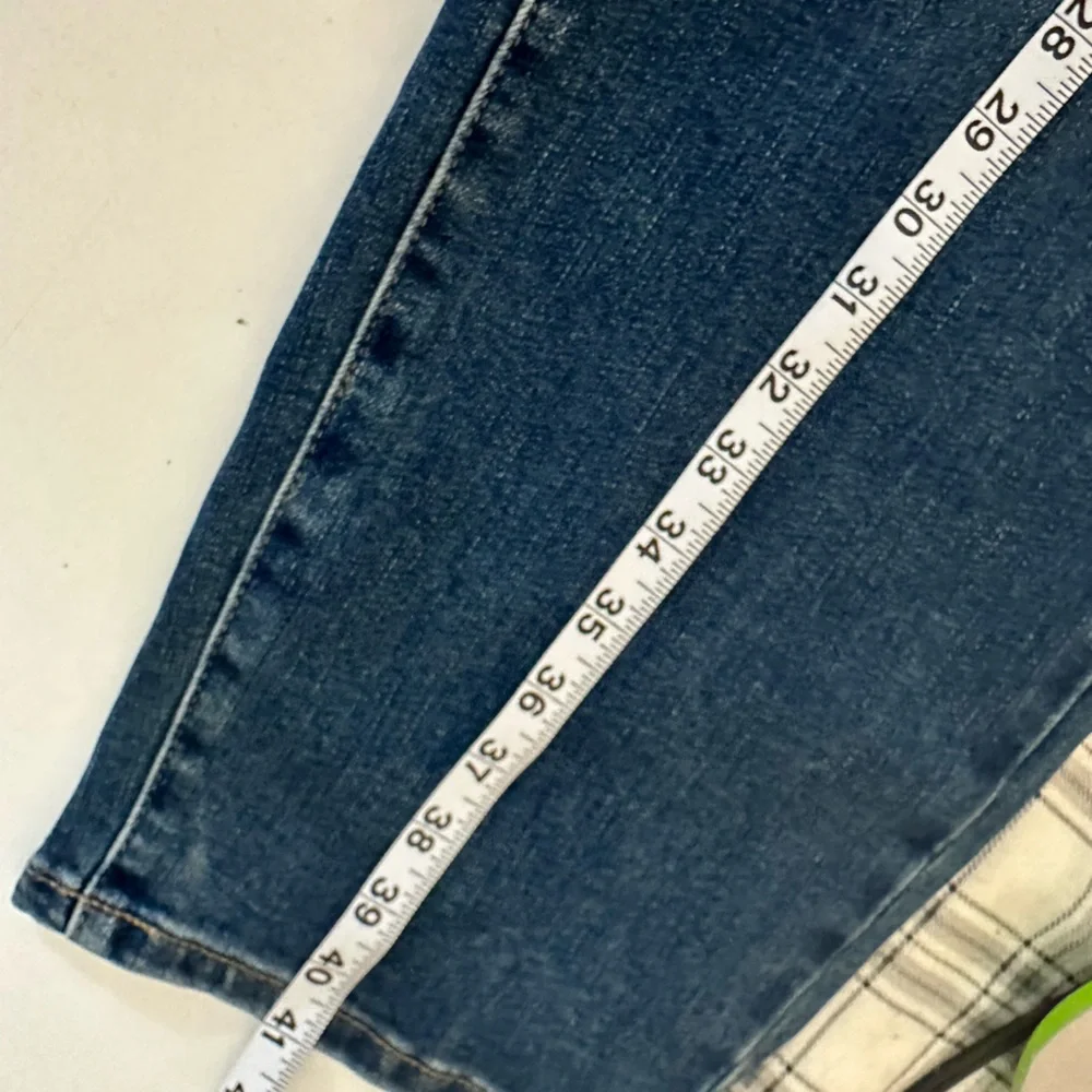 Judy Blue HiWaist Slim Fit Tummy Control Dark Wash Slight Distress Jeans NWT 22W